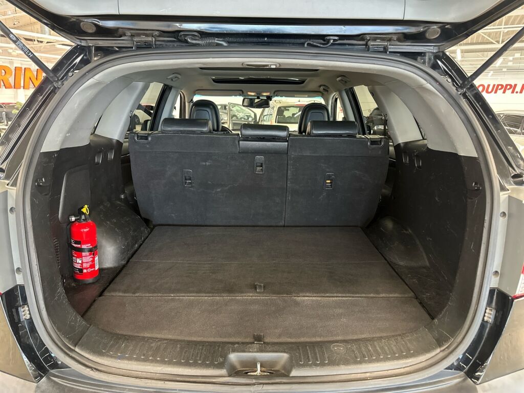 Kia Sorento 2011 Musta