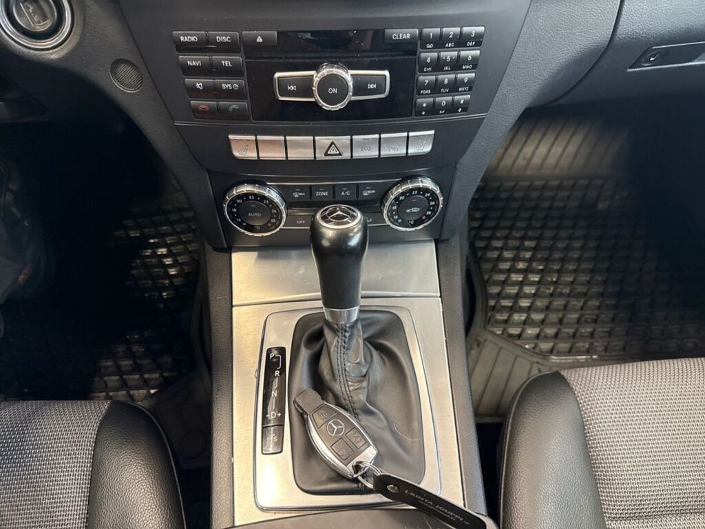 Mercedes-Benz C 2014 Harmaa