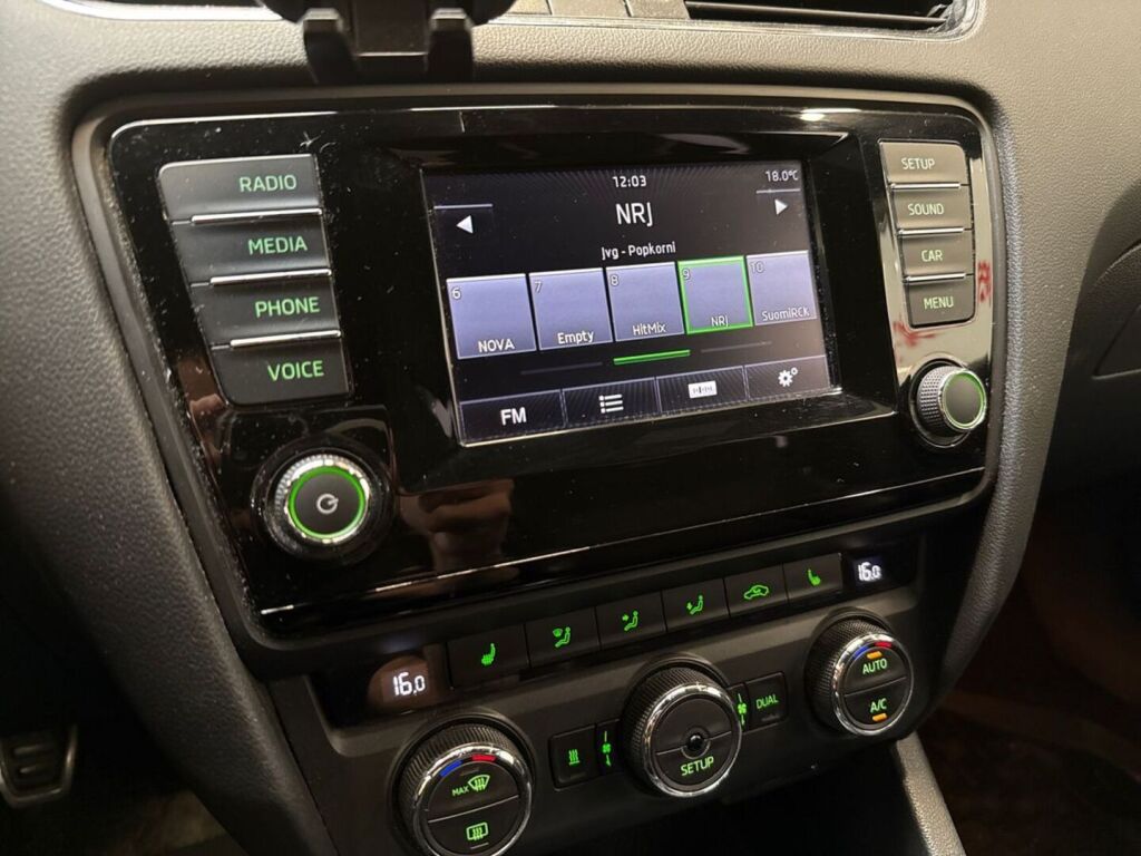 Skoda Octavia 2014 Sininen