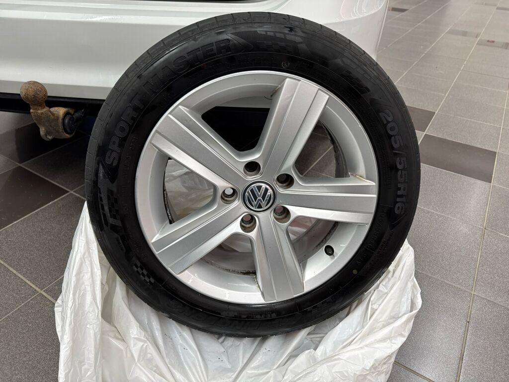 Volkswagen Golf 2014 Valkoinen