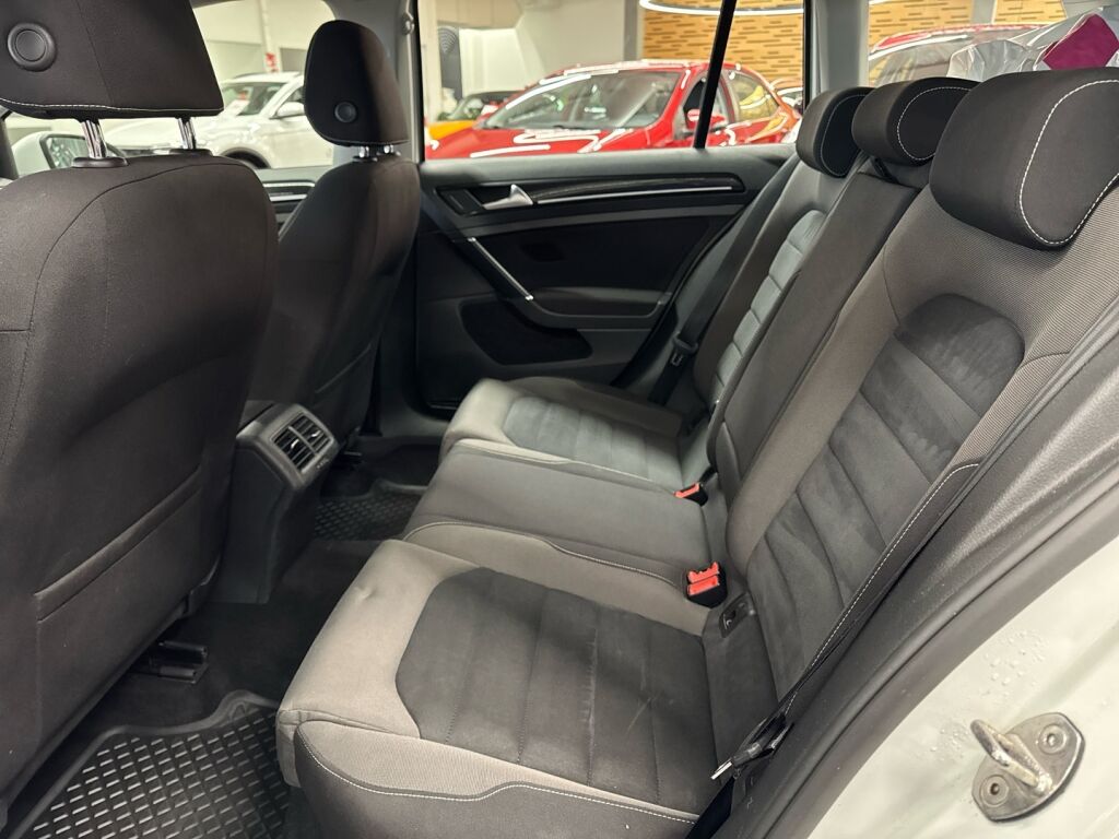 Volkswagen Golf 2014 Valkoinen