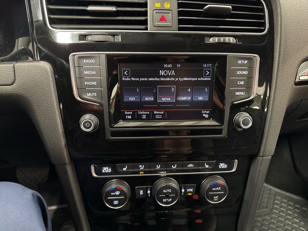 Volkswagen Golf 2014 Valkoinen