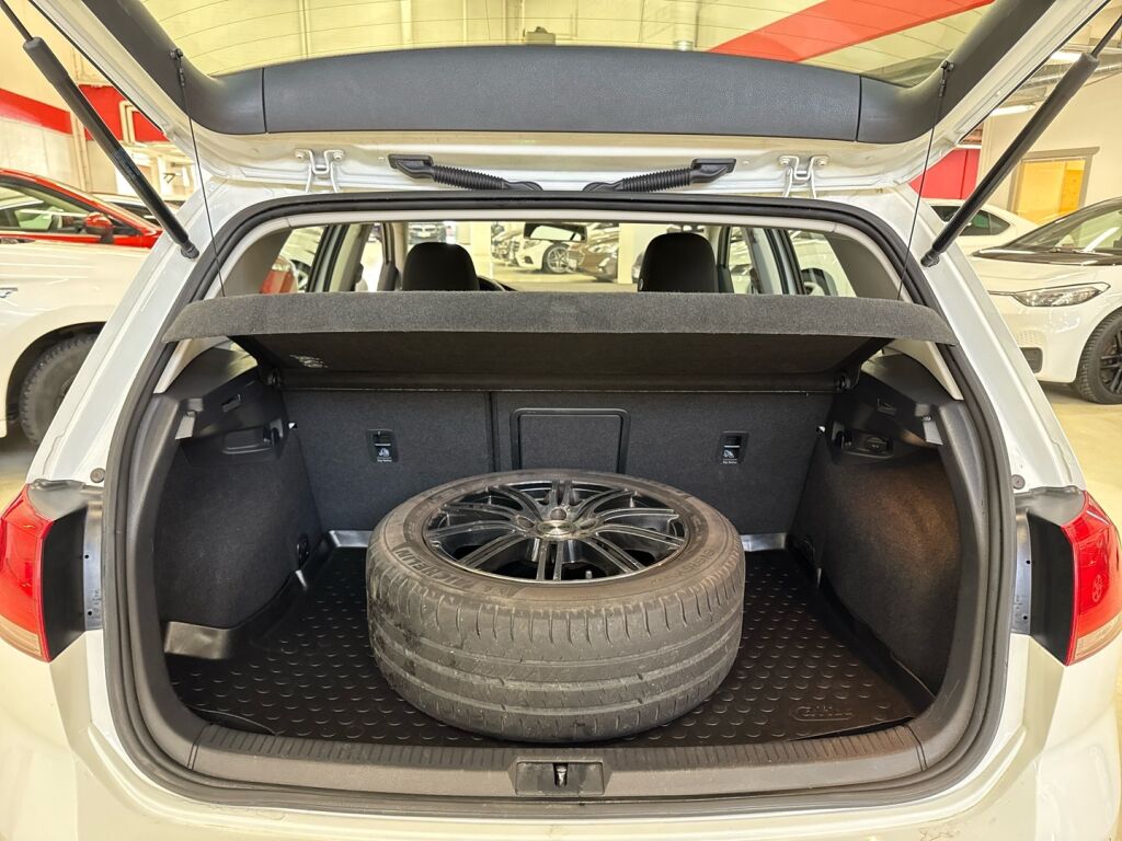 Volkswagen Golf 2014 Valkoinen