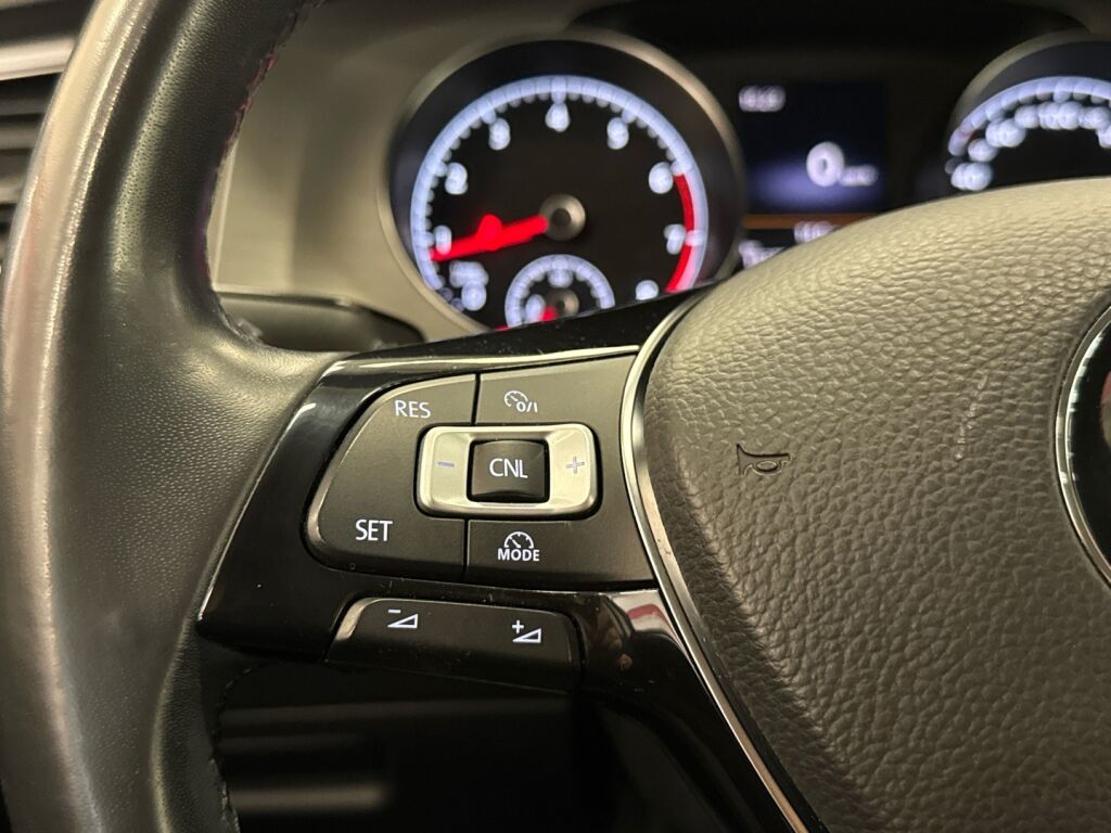 Volkswagen Golf 2014 Valkoinen