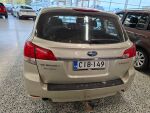 Subaru Legacy 2011 Keltainen