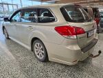 Subaru Legacy 2011 Keltainen