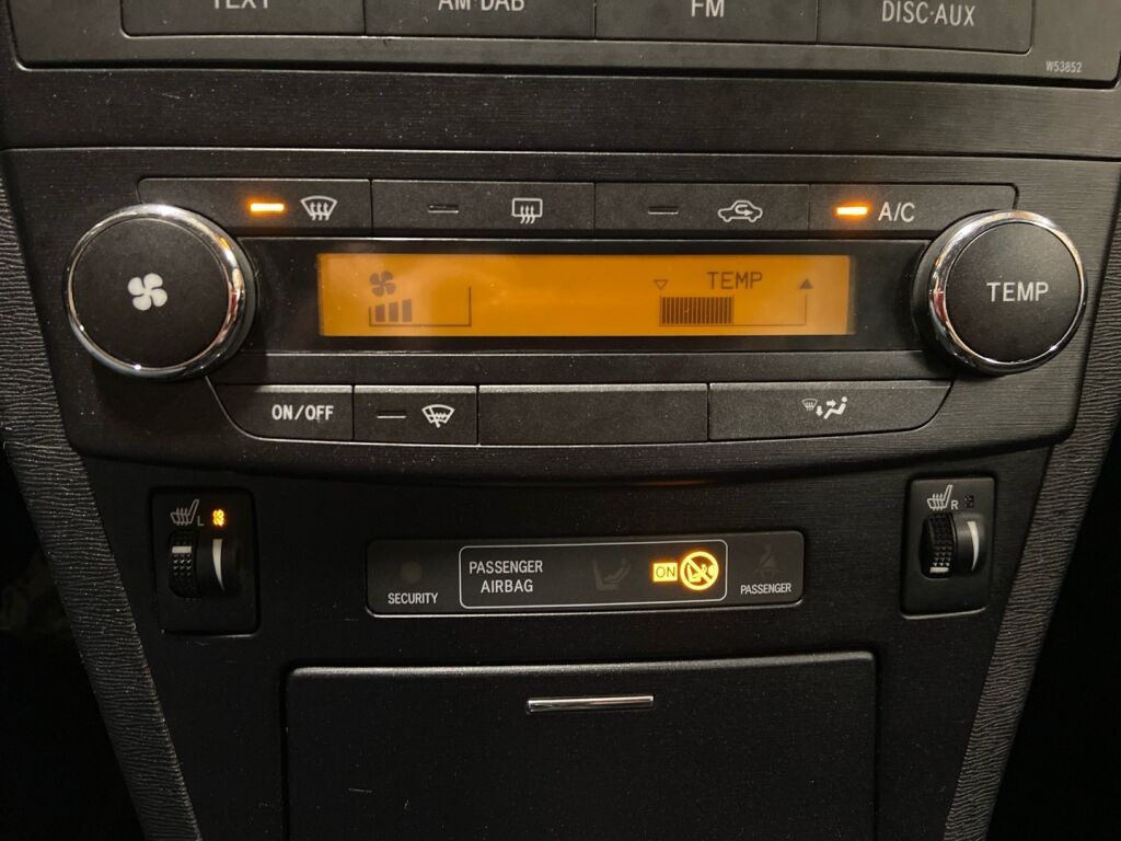 Toyota Avensis 2011 Sininen