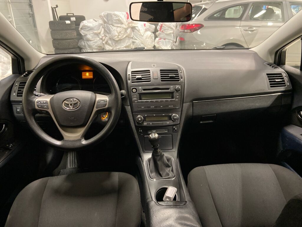 Toyota Avensis 2011 Sininen