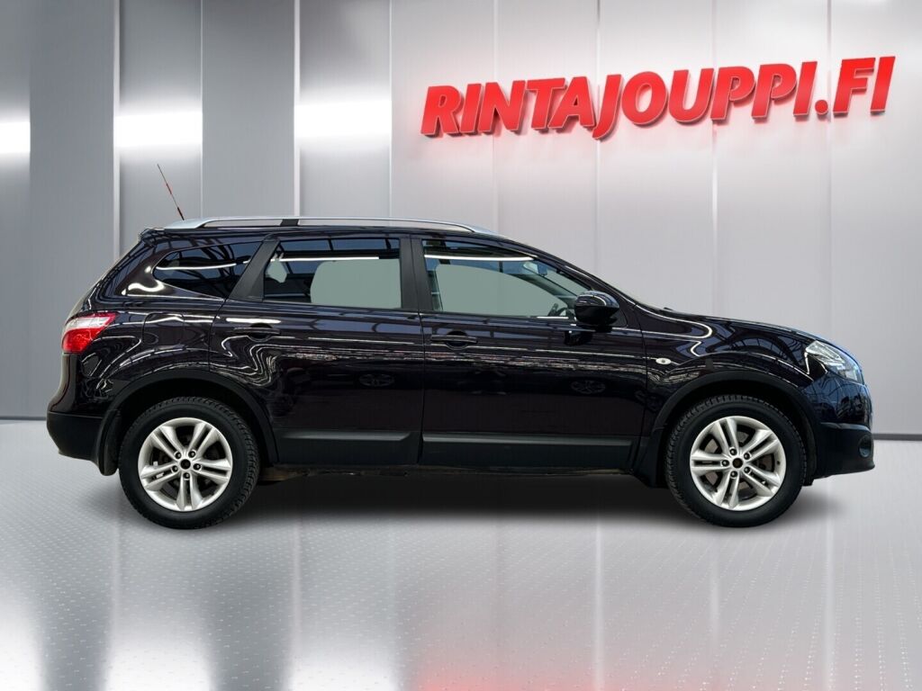 Nissan Qashqai+2 2011 Violetti