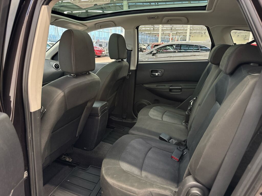 Nissan Qashqai+2 2011 Violetti