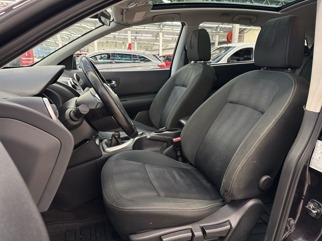 Nissan Qashqai+2 2011 Violetti