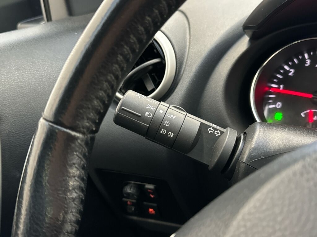 Nissan Qashqai+2 2011 Violetti