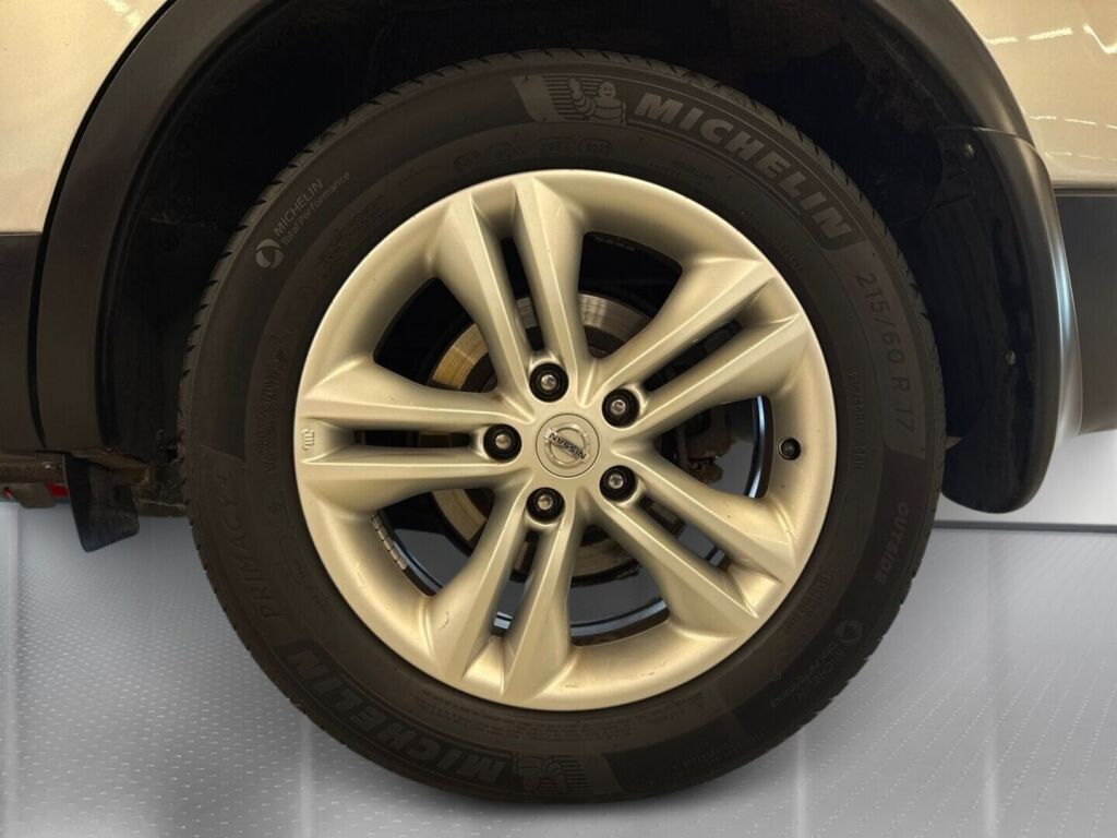 Nissan Qashqai+2 2011 Hopea