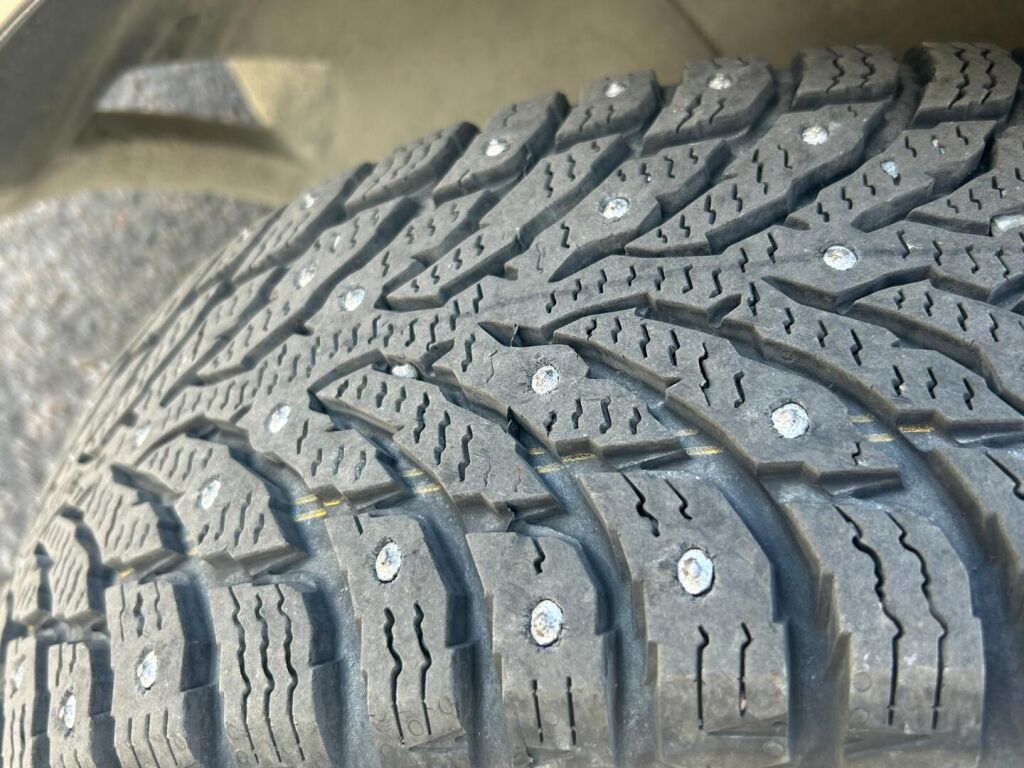 Volkswagen Golf Plus 2011 Ruskea (beige)