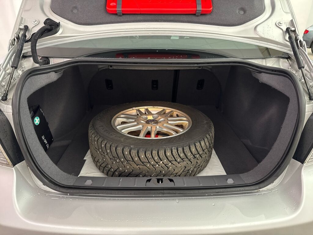 Volvo S40 2012 Harmaa