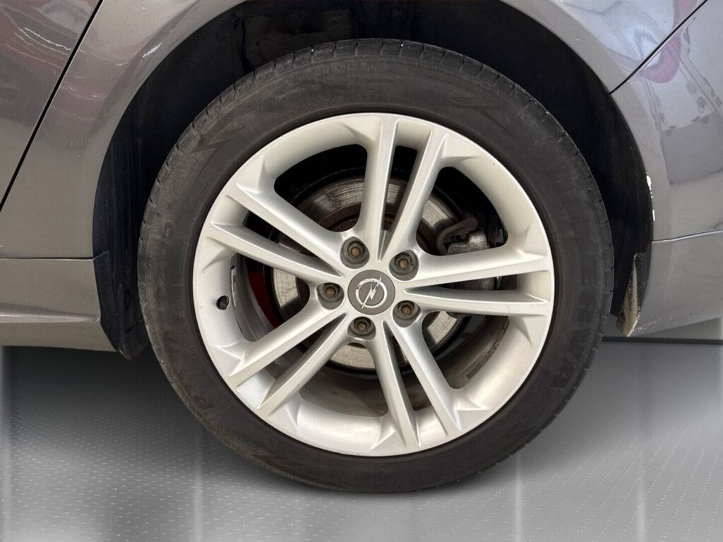 Opel Insignia 2011 Harmaa
