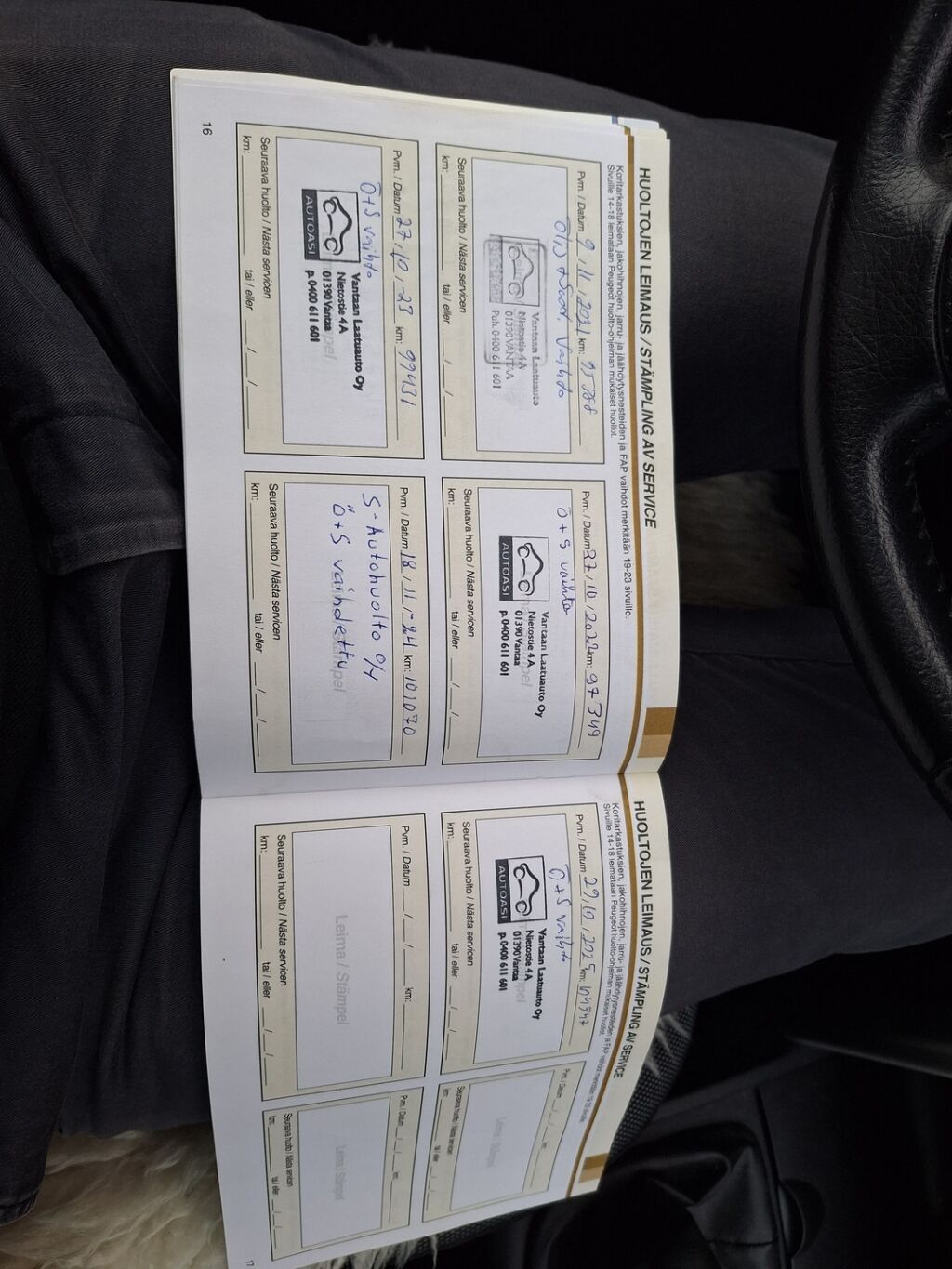 Peugeot 207 2011 Harmaa