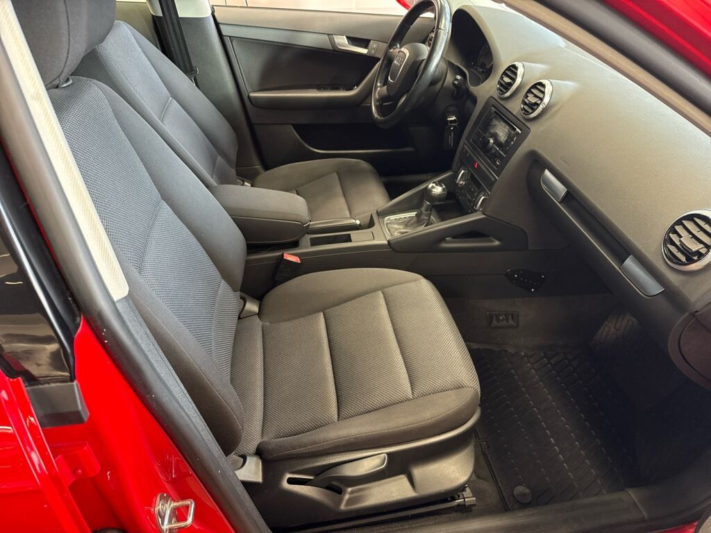 Audi A3 2011 Punainen