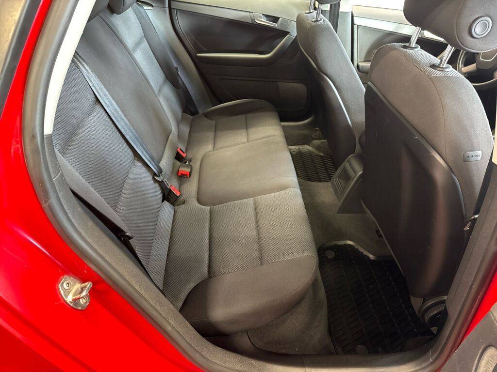 Audi A3 2011 Punainen