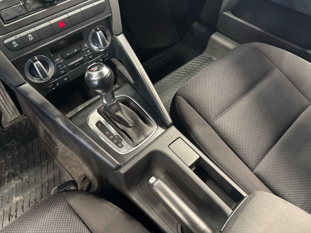 Audi A3 2011 Punainen