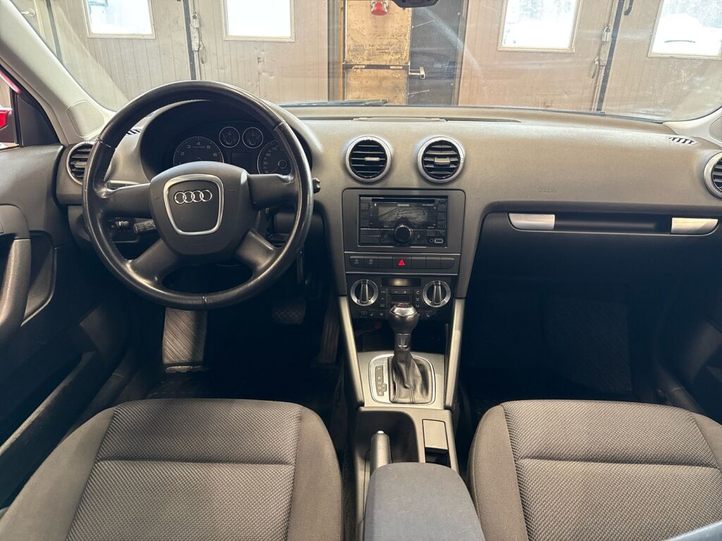 Audi A3 2011 Punainen