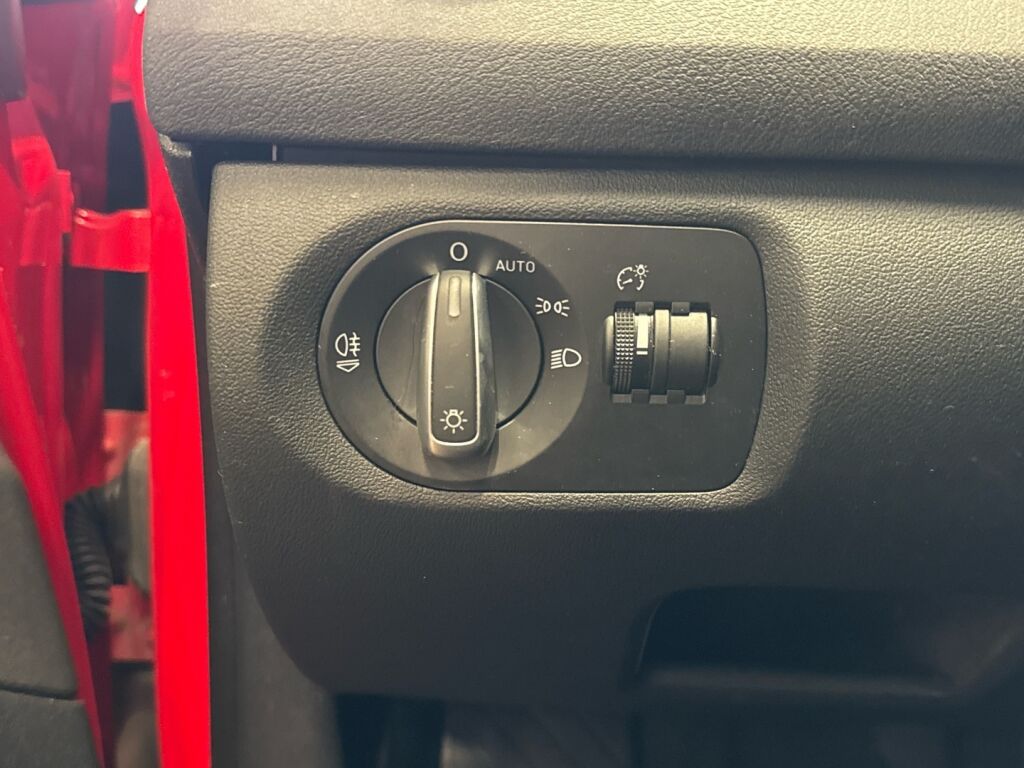 Audi A3 2011 Punainen