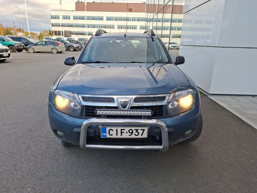 Dacia Duster 2012 Sininen