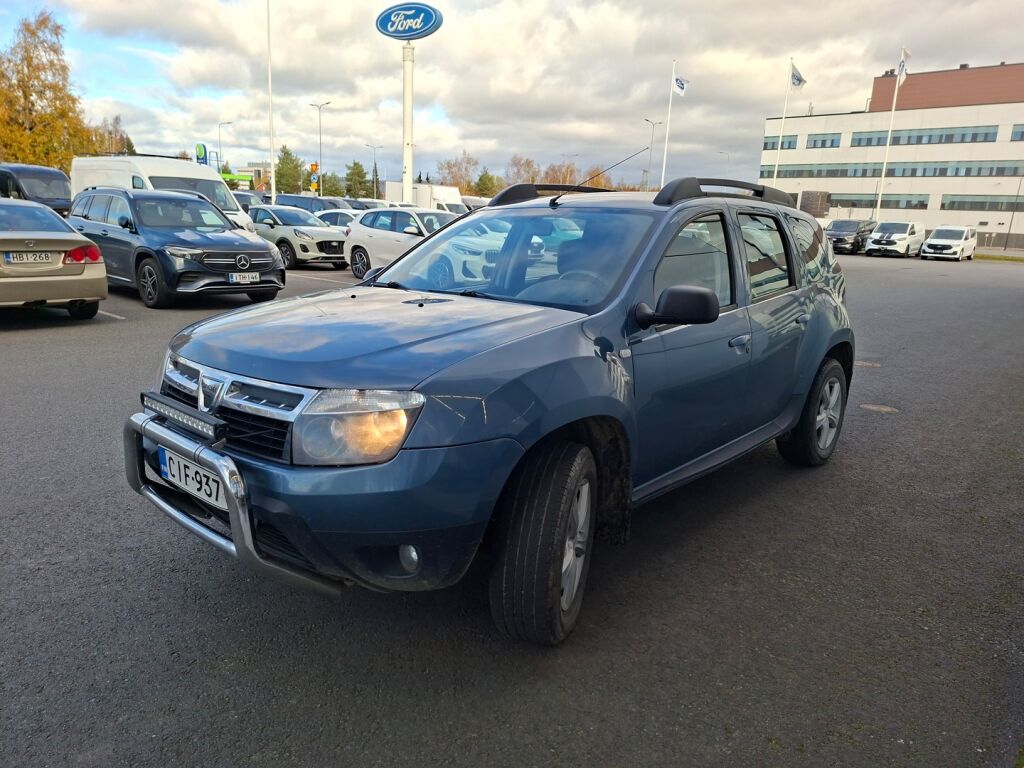 Dacia Duster 2012 Sininen