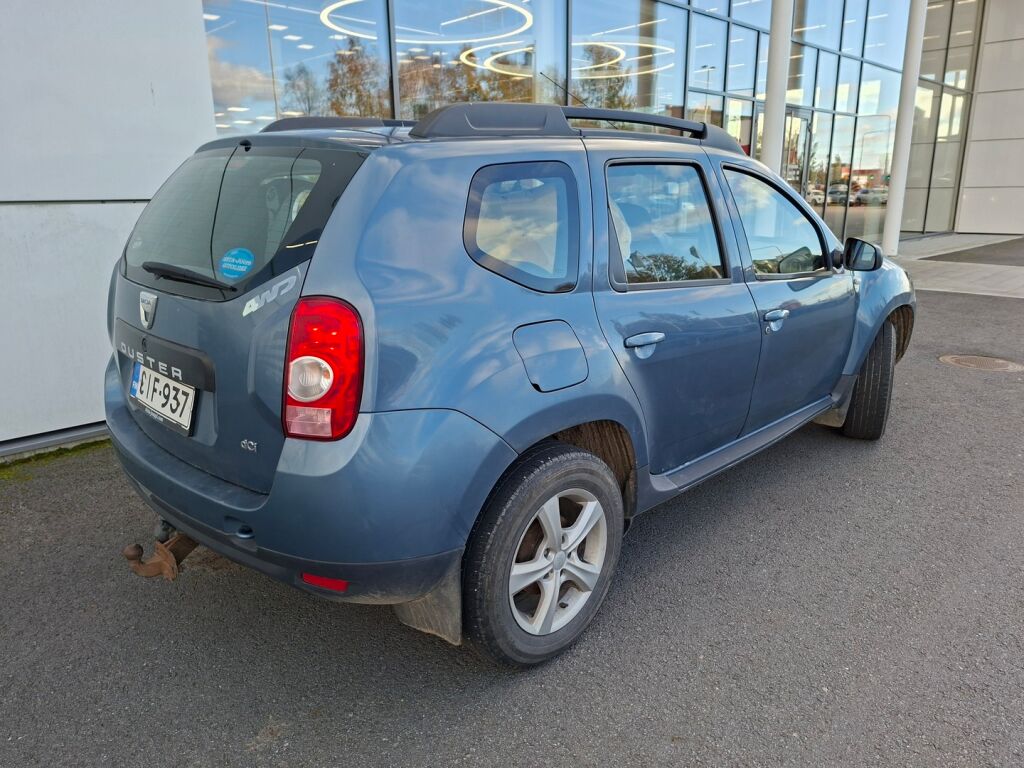 Dacia Duster 2012 Sininen