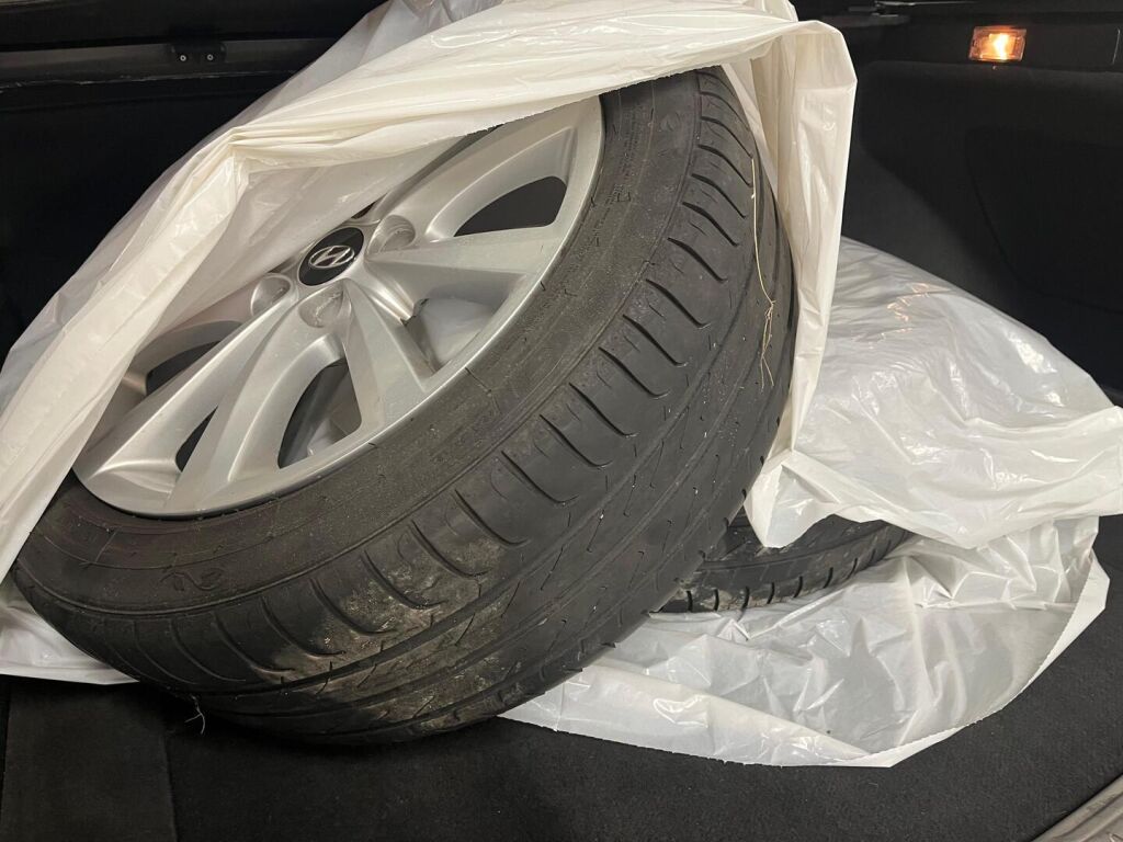 Hyundai i40 2011 Musta