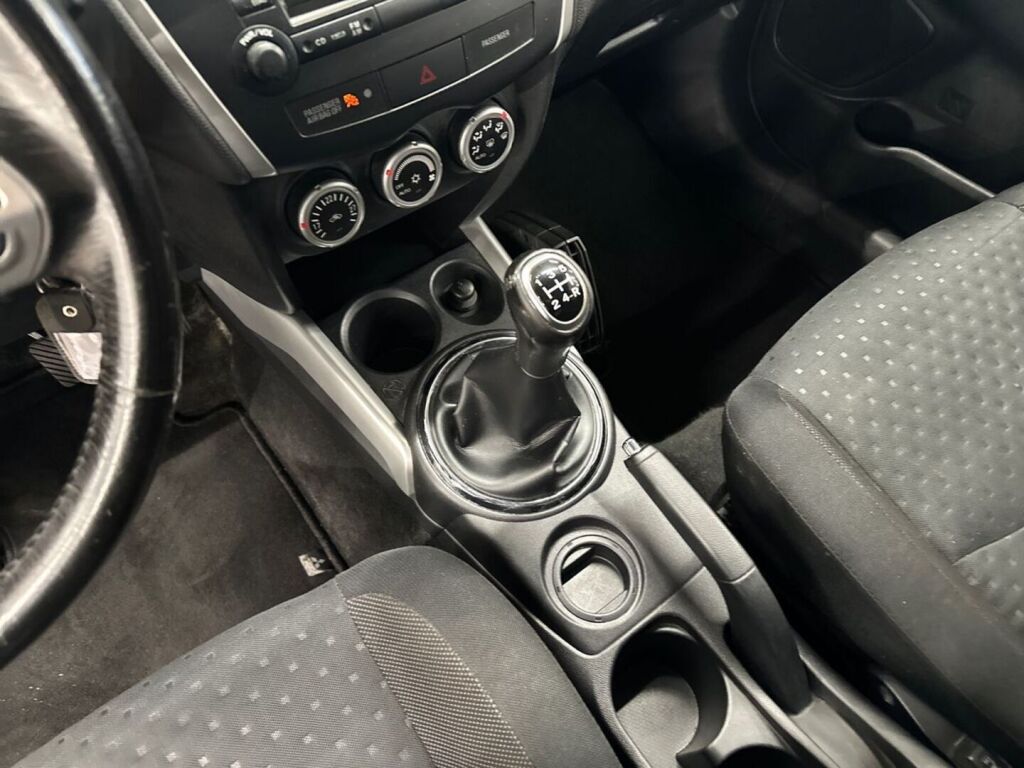 Mitsubishi ASX 2012 Ruskea (beige)