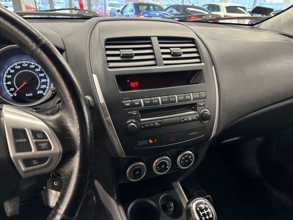 Mitsubishi ASX 2012 Ruskea (beige)
