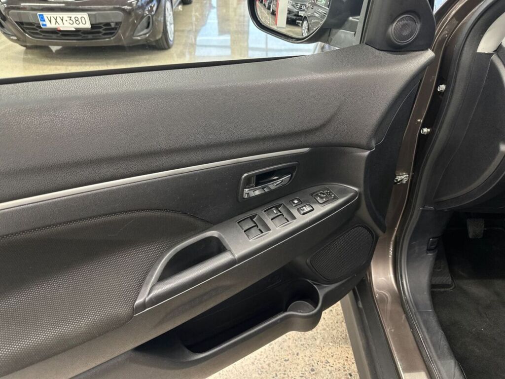 Mitsubishi ASX 2012 Ruskea (beige)