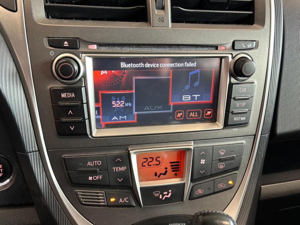 Toyota Verso-S 2011 Valkoinen