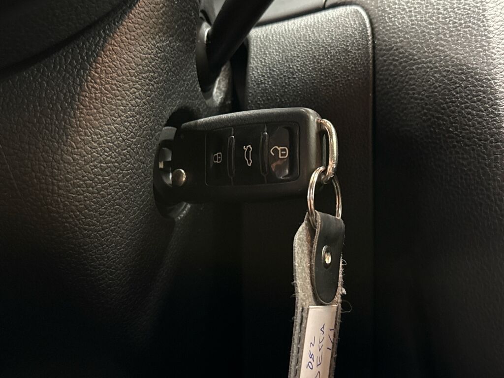 Volkswagen Jetta 2011 Harmaa