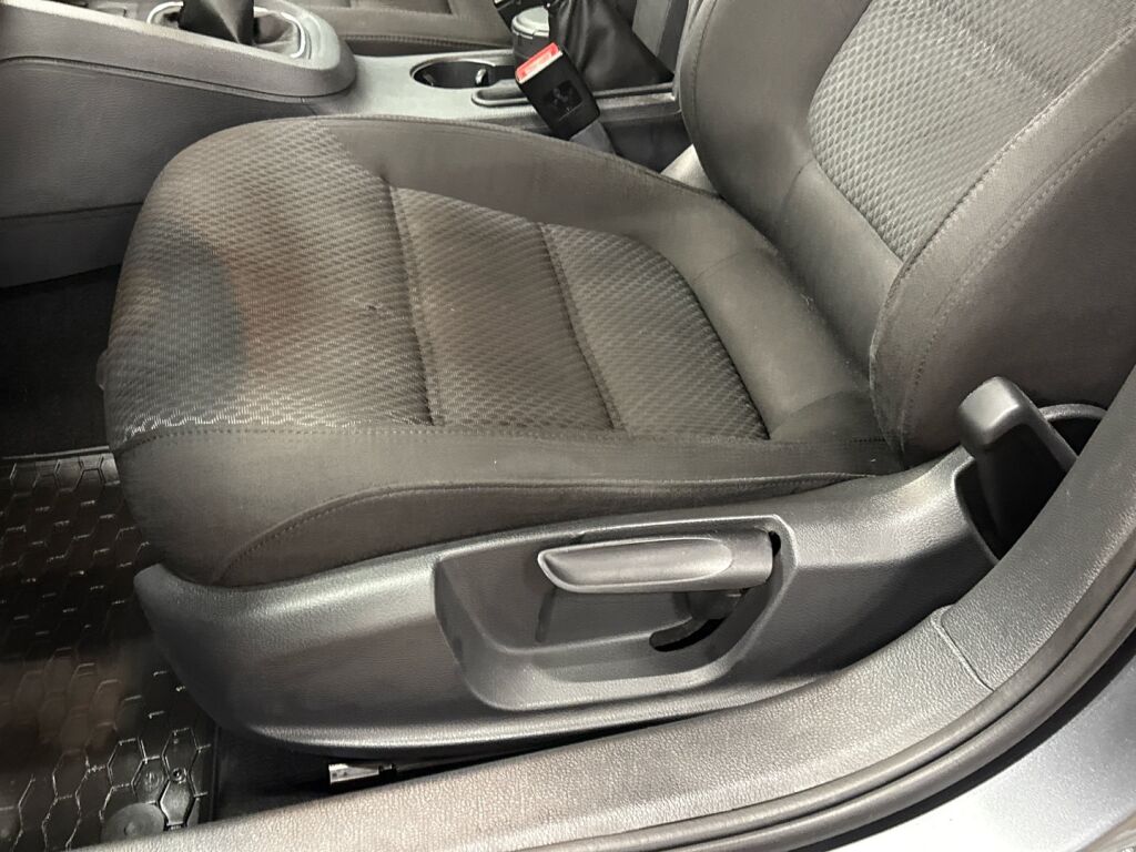 Volkswagen Jetta 2011 Harmaa