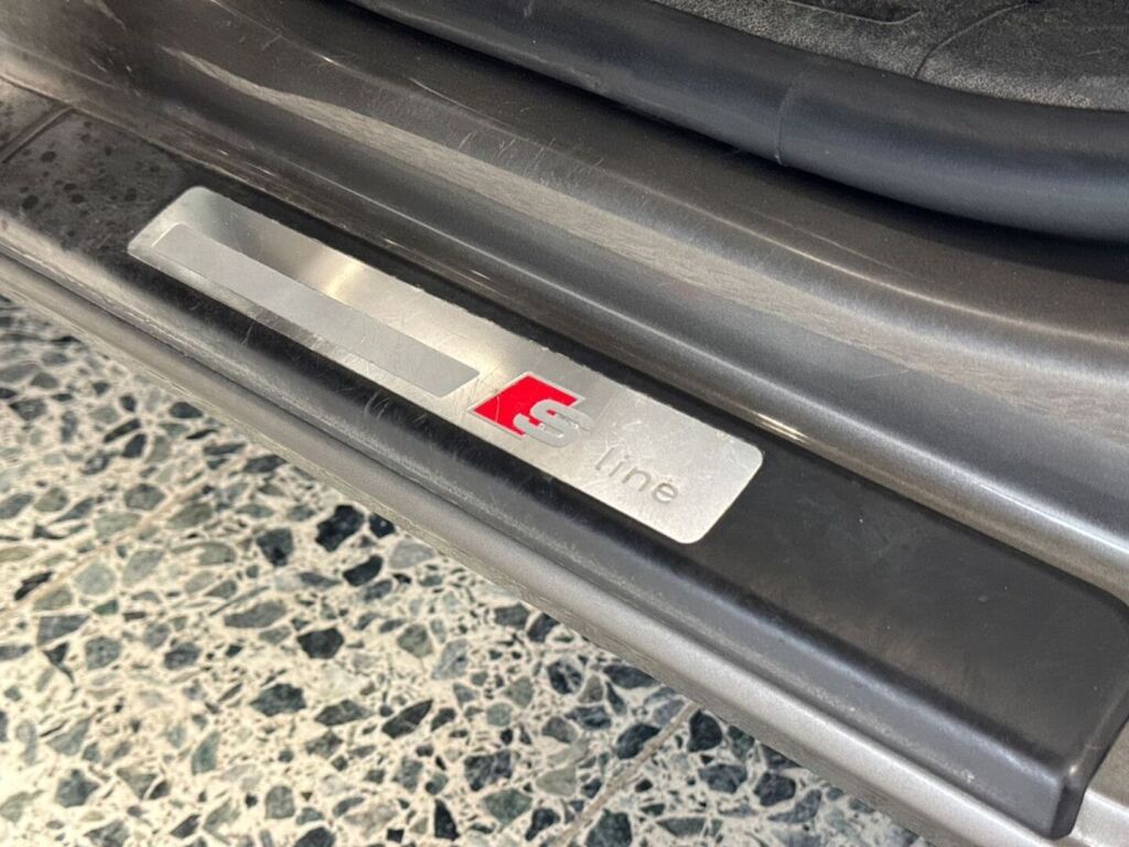Audi A3 2011 Harmaa