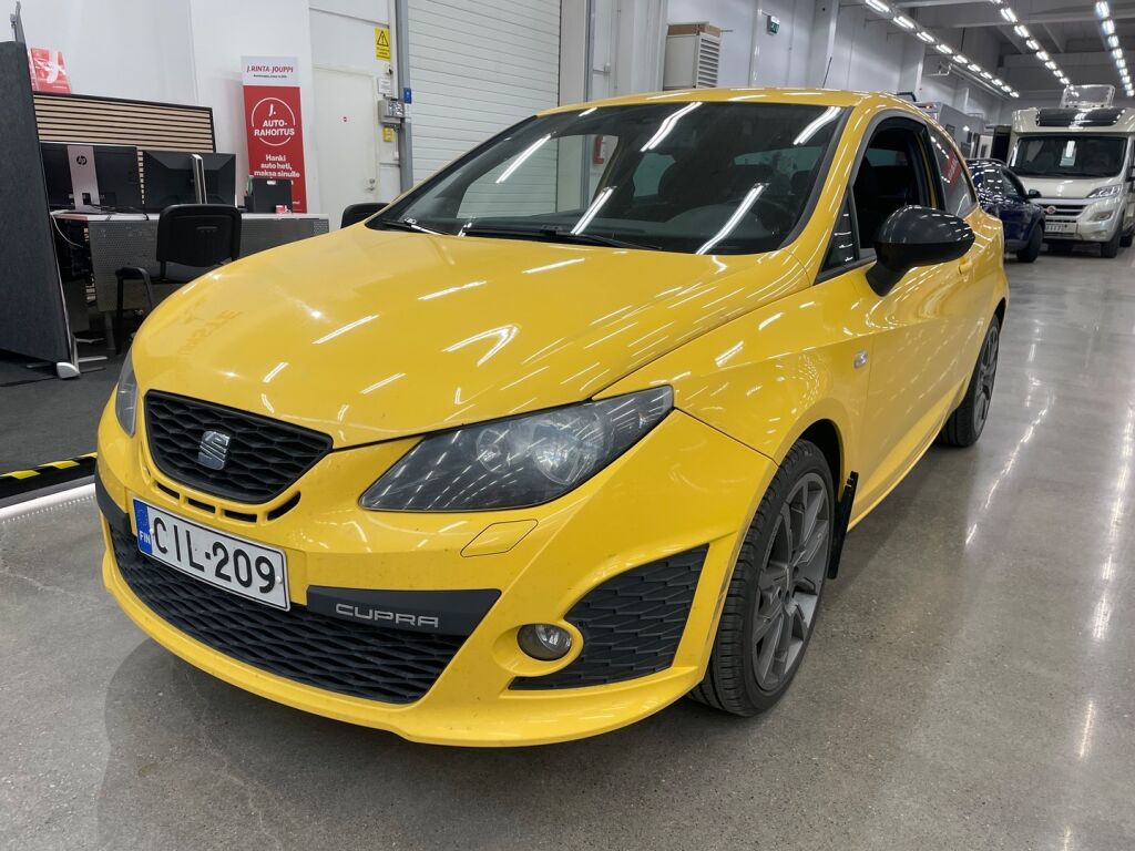 Seat Ibiza SC 2011 Keltainen