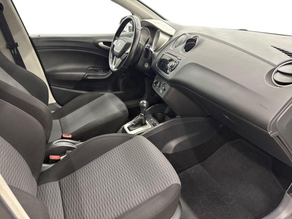 Seat Ibiza ST 2011 Ruskea (beige)