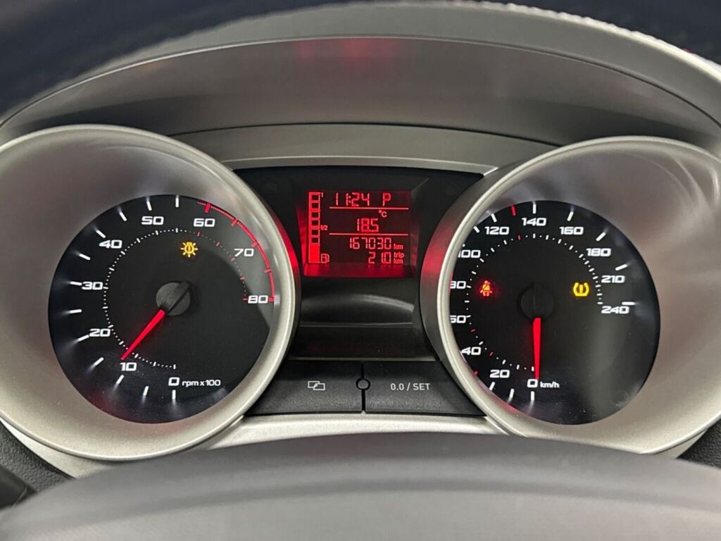 Seat Ibiza ST 2011 Ruskea (beige)