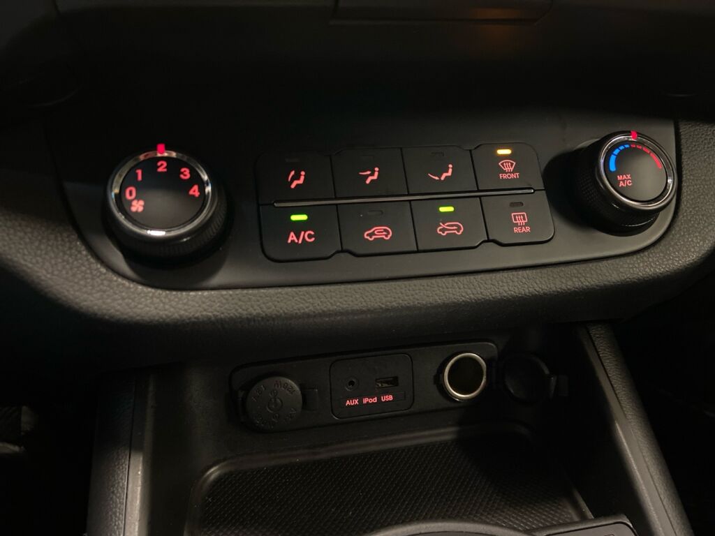 Kia Sportage 2011 Musta