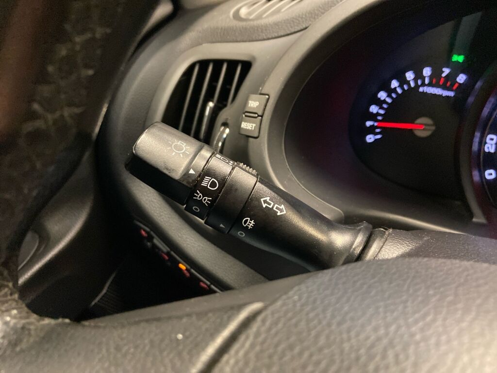 Kia Sportage 2011 Musta