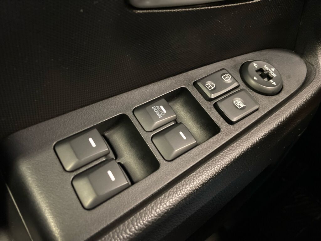 Kia Sportage 2011 Musta