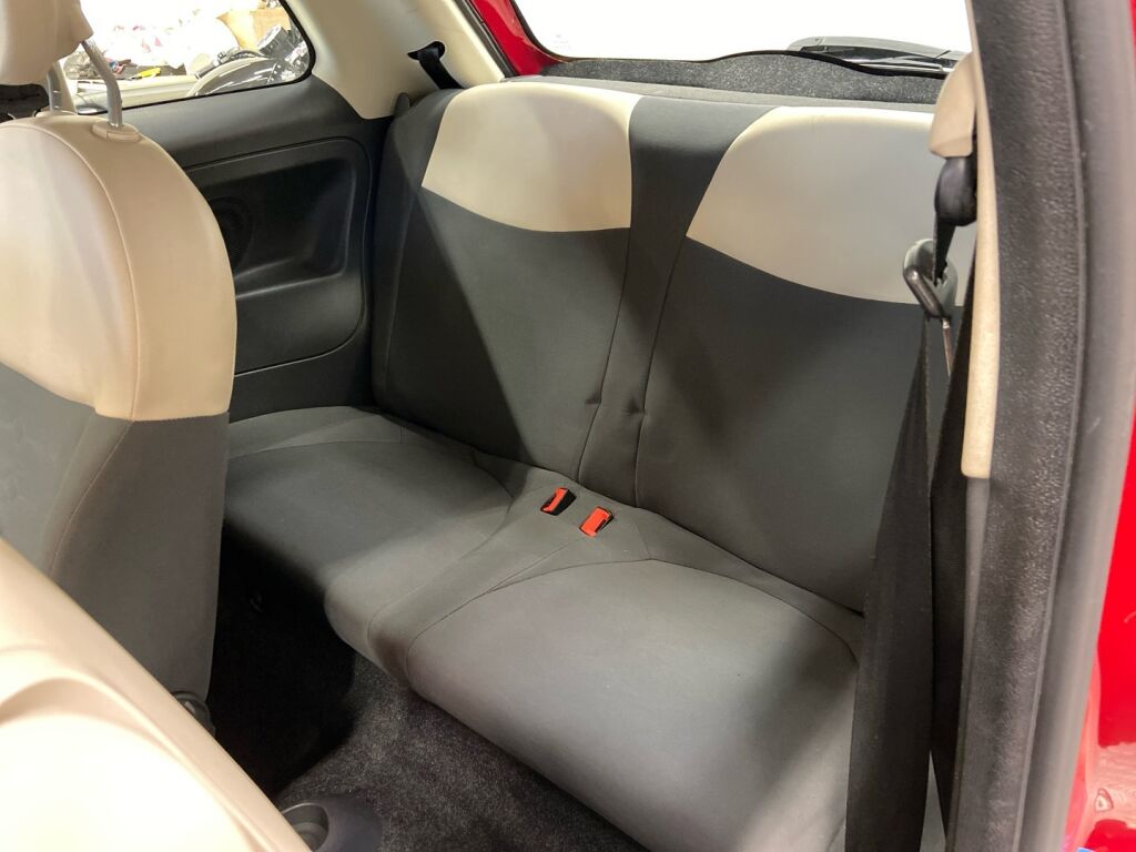 Fiat 500 2011 Punainen