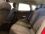 Opel Astra 2011 Punainen