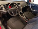 Opel Astra 2011 Punainen