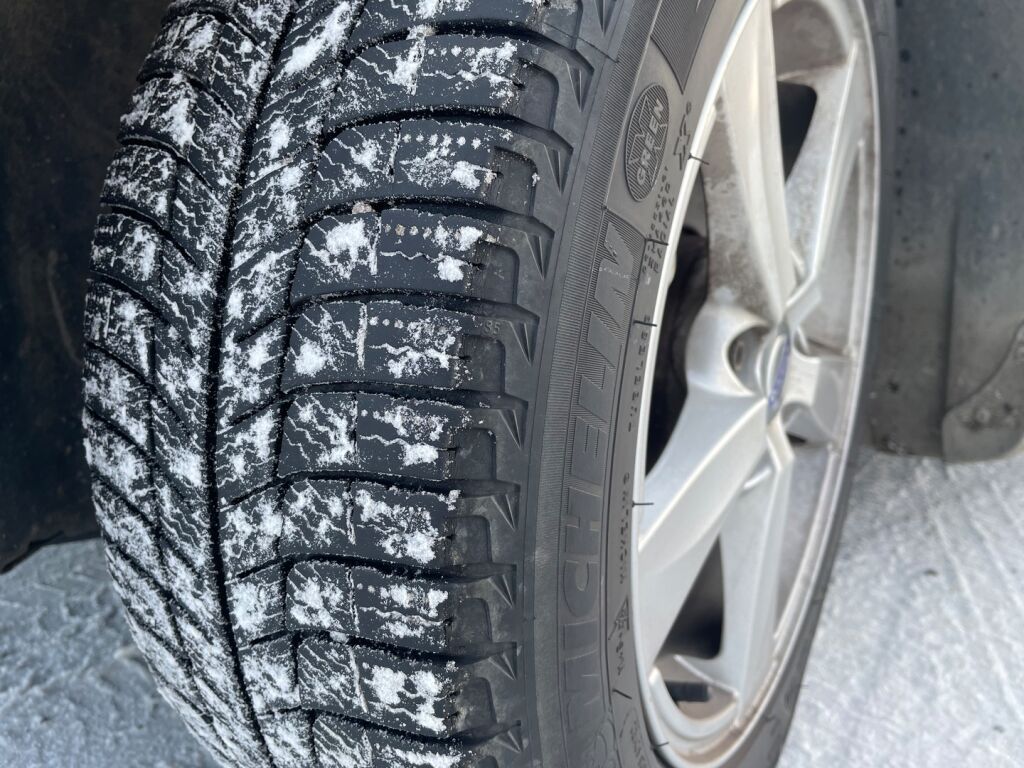 Volvo V50 2012 Sininen