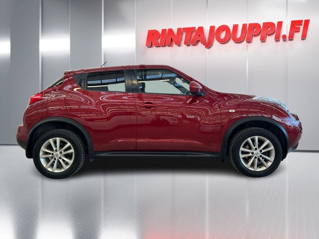 Nissan Juke 2012 Punainen