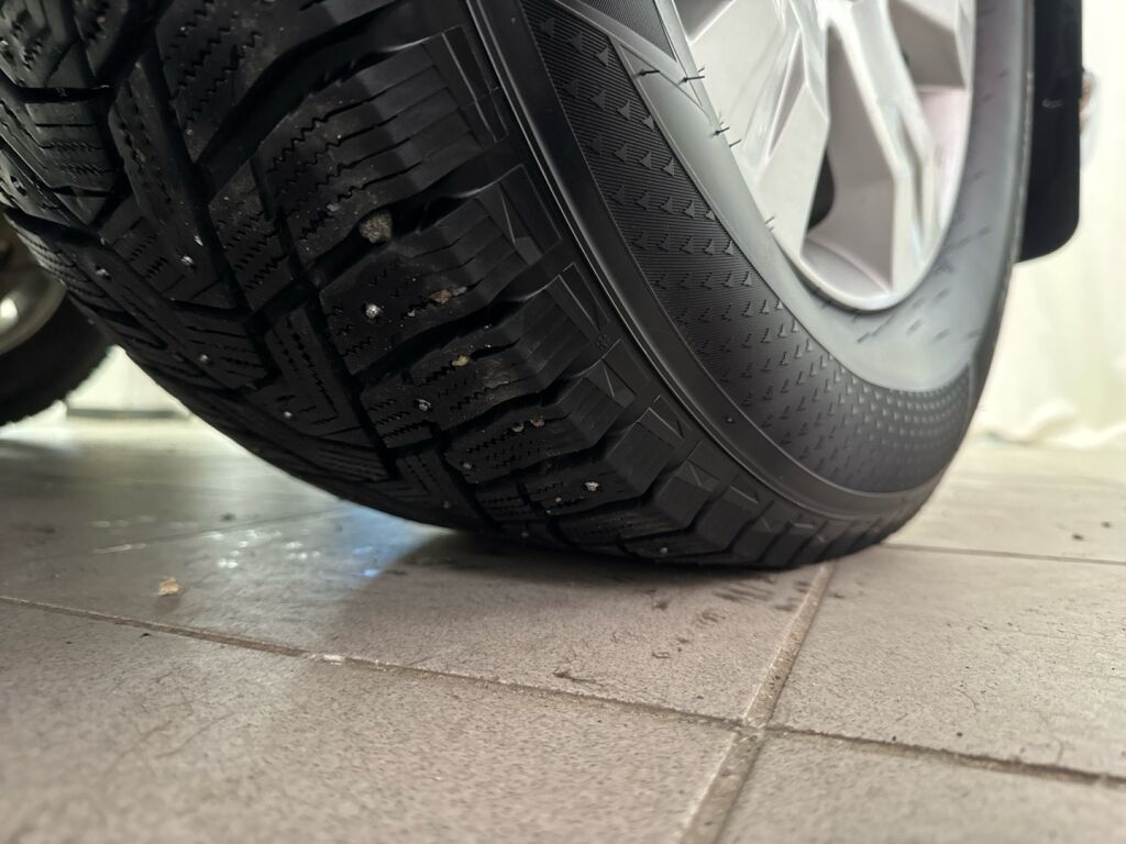 Nissan Navara 2012 Musta