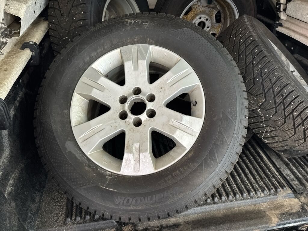 Nissan Navara 2012 Musta